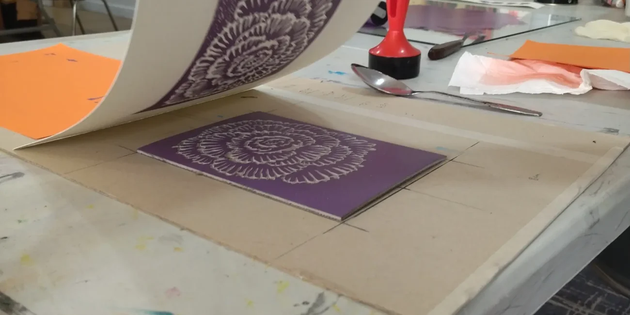 Aulas de Serigrafia em Tavira na Ria Inquieta